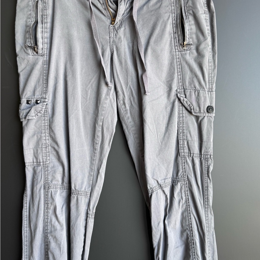 UNIONBAY Gray Cropped Cargo Pants